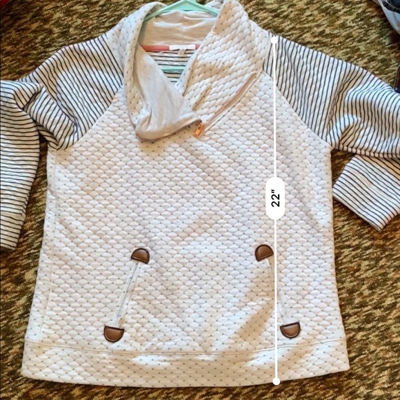 Maurice’s sweater - Picture 8 of 8